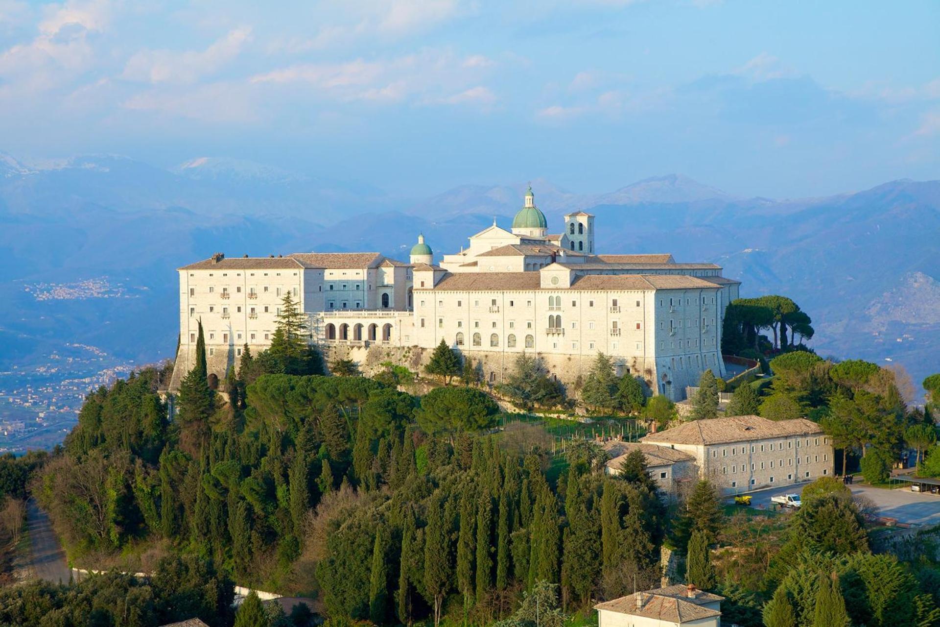 Suiteiris Cassino